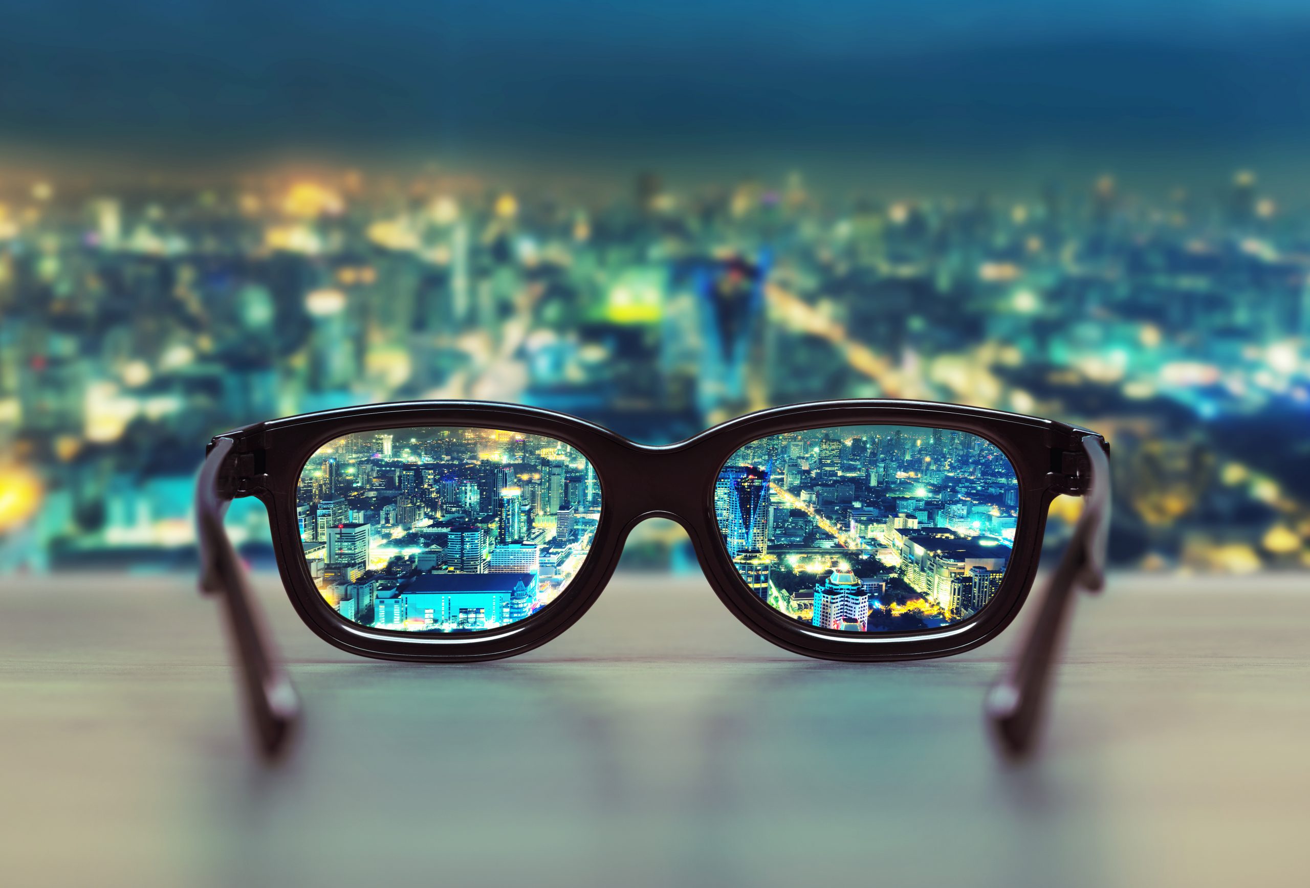Erweitern Sie Ihre Sehmöglichkeiten mit High-Tech-Brillen